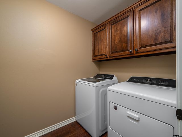 408 Laura Ln., Chandler, TX 75758