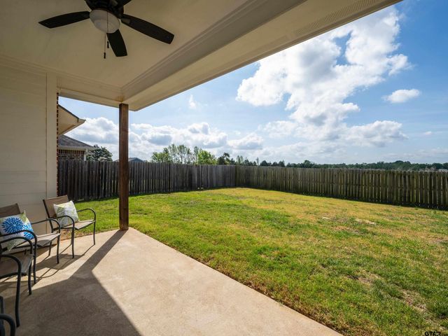 408 Laura Ln., Chandler, TX 75758