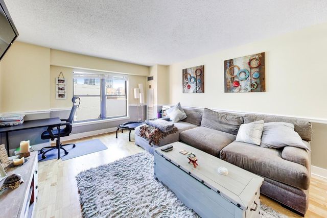 350 W Belden Avenue 511, Chicago, IL 60614