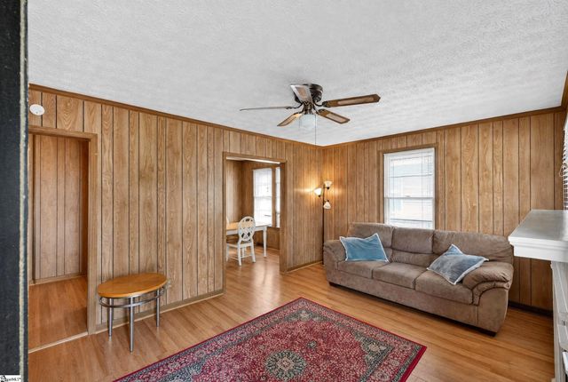 215 Crestone Drive, Greenville, SC 29611