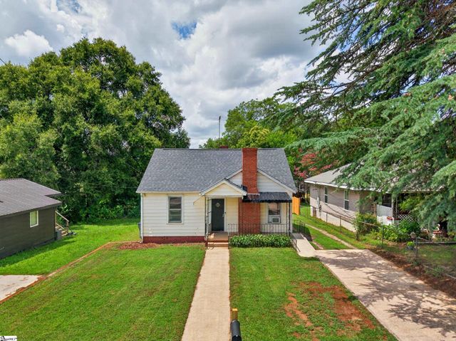 215 Crestone Drive, Greenville, SC 29611