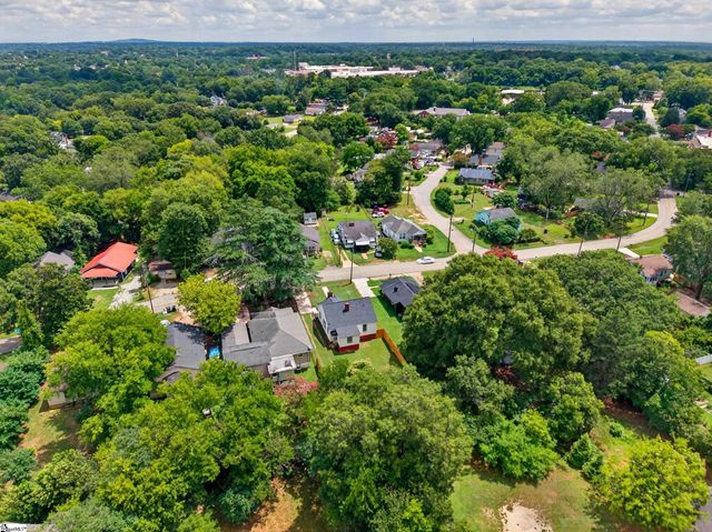 215 Crestone Drive, Greenville, SC 29611
