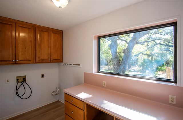 810 Woodland Hills DR, Granite Shoals, TX 78654