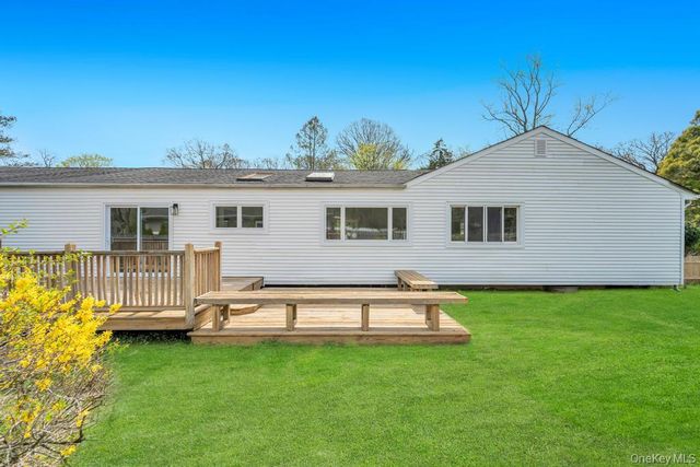 5 Julia Circle, East Setauket, NY 11733