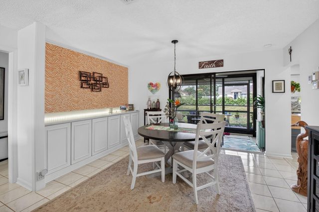 9825 Tabebuia Tree Drive A, Boynton Beach, FL 33436