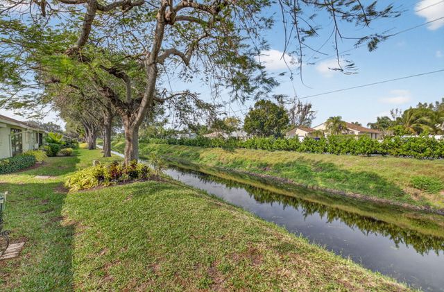 9825 Tabebuia Tree Drive A, Boynton Beach, FL 33436