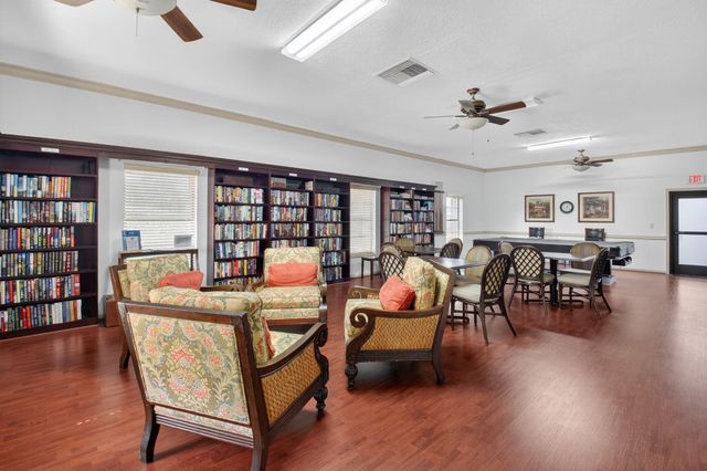 9825 Tabebuia Tree Drive A, Boynton Beach, FL 33436