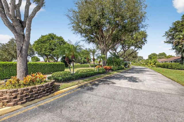 9825 Tabebuia Tree Drive A, Boynton Beach, FL 33436