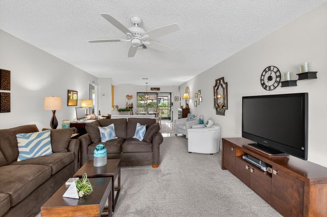 9825 Tabebuia Tree Drive A, Boynton Beach, FL 33436