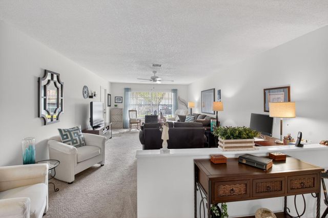 9825 Tabebuia Tree Drive A, Boynton Beach, FL 33436