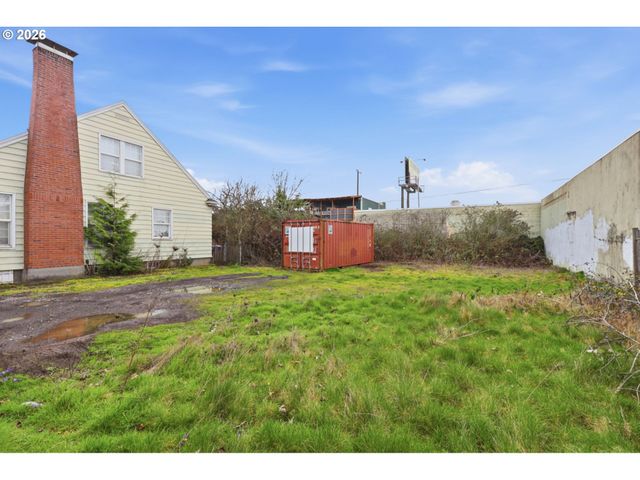33 Se 83RD Ave, Portland, OR 97216