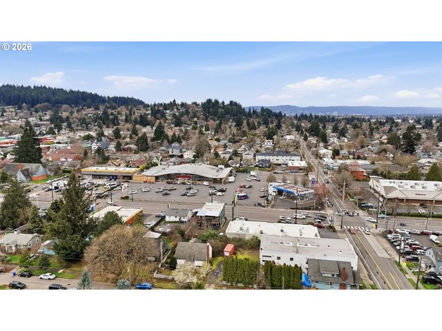 33 Se 83RD Ave, Portland, OR 97216