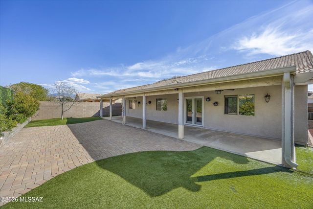 8165 E Smooth Sumac Lane, Tucson, AZ 85710