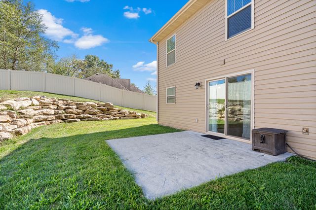 1000 LOUISVILLE DR, Columbia, MO 65203