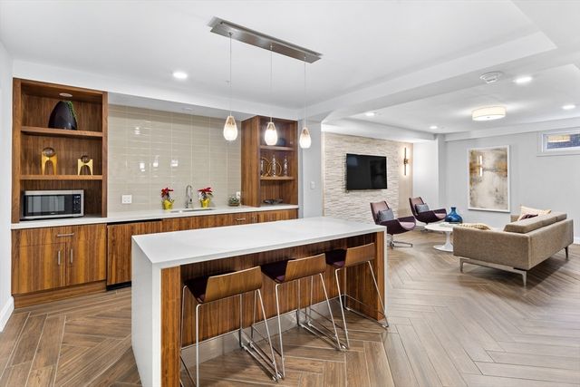 771 Harrison Ave 303, Boston, MA 02118