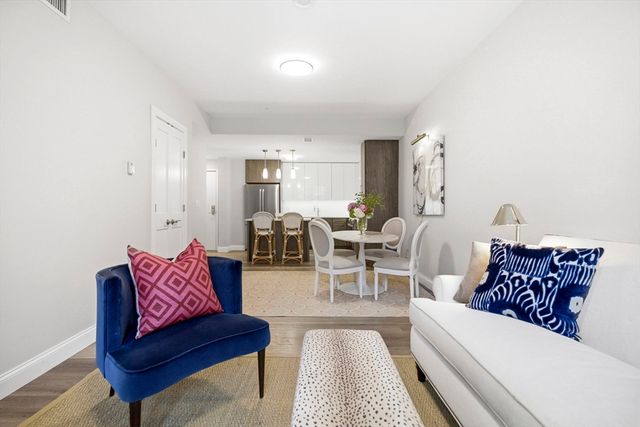 771 Harrison Ave 303, Boston, MA 02118
