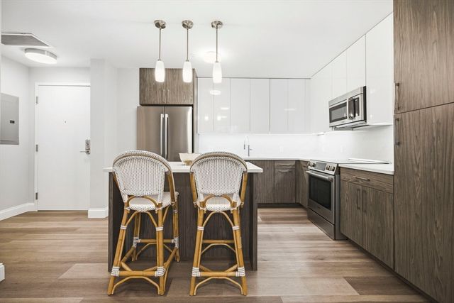 771 Harrison Ave 303, Boston, MA 02118