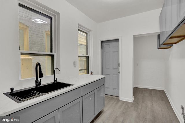 221 N 11TH ST, Reading, PA 19601