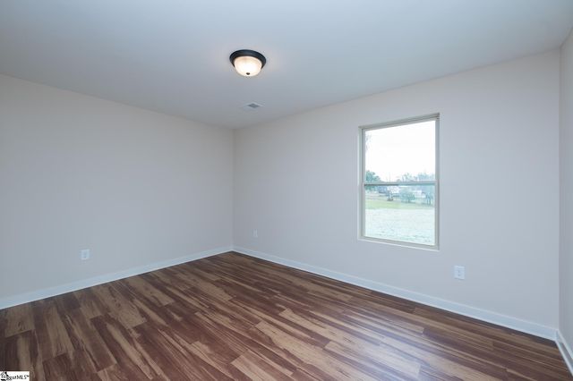 79 Simpson Creek Road, Laurens, SC 29360