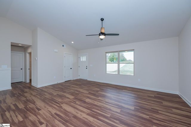 79 Simpson Creek Road, Laurens, SC 29360