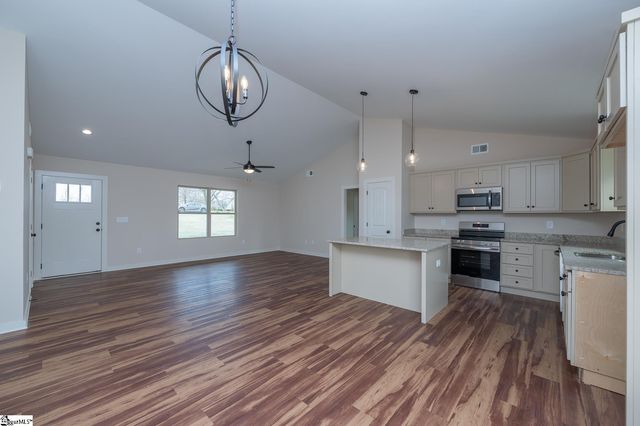 79 Simpson Creek Road, Laurens, SC 29360