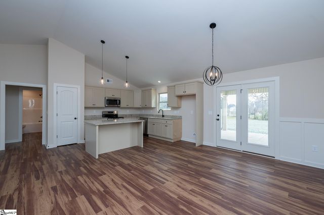 79 Simpson Creek Road, Laurens, SC 29360