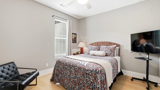 7068 Balcolm Ct, College Grove, TN 37046