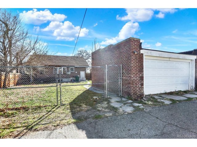 2451 N York St, Denver, CO 80205