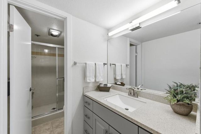 165 Forest Avenue 4B, Palo Alto, CA 94301