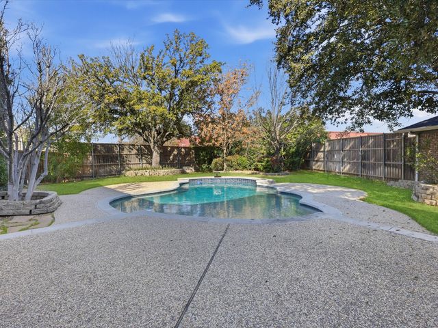 2931 Peninsula Way, Carrollton, TX 75007