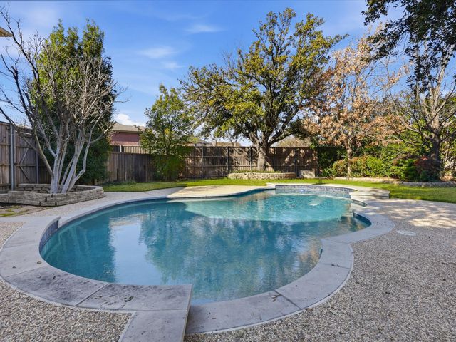 2931 Peninsula Way, Carrollton, TX 75007