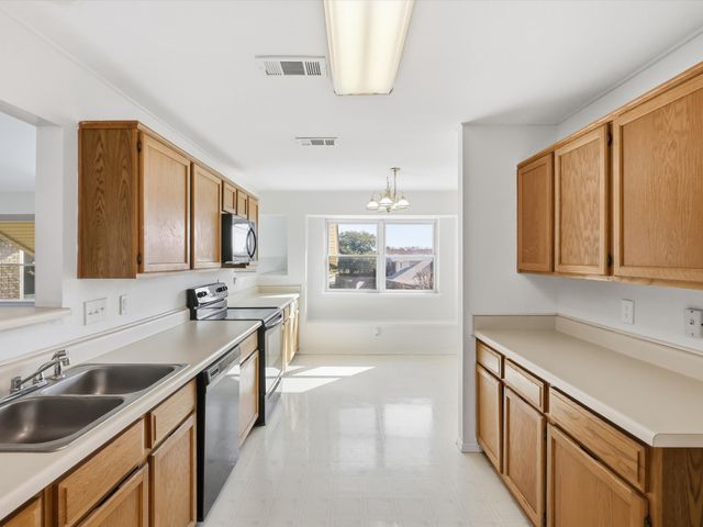 2931 Peninsula Way, Carrollton, TX 75007