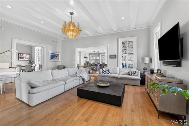 306 E Jefferson Avenue, St Louis, MO 63122