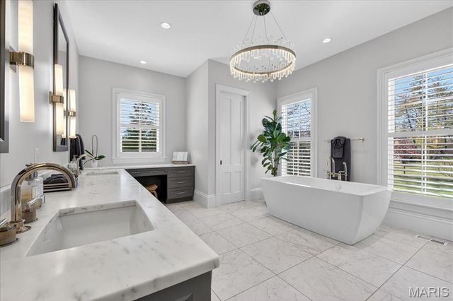 306 E Jefferson Avenue, St Louis, MO 63122