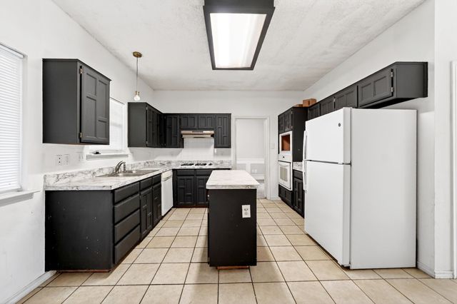 1110 Hall Drive, Wylie, TX 75098