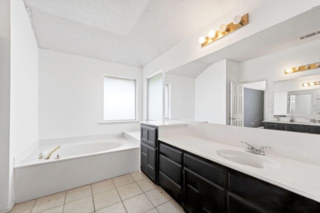 1110 Hall Drive, Wylie, TX 75098