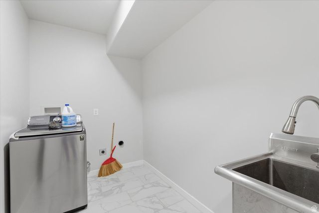 7457 S CUPRIC WAY, West Jordan, UT 84081