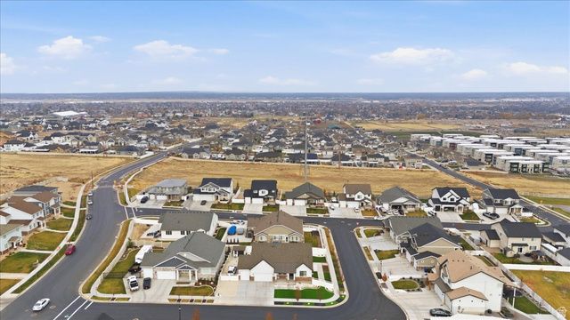 7457 S CUPRIC WAY, West Jordan, UT 84081