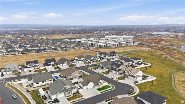 7457 S CUPRIC WAY, West Jordan, UT 84081