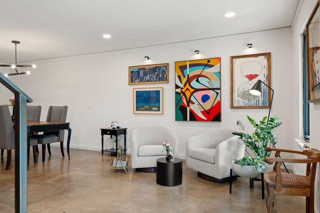 7202 Meadowood DR, Austin, TX 78723