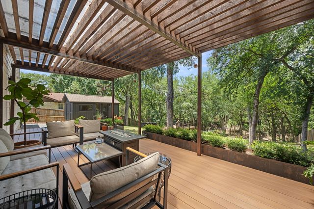 7202 Meadowood DR, Austin, TX 78723