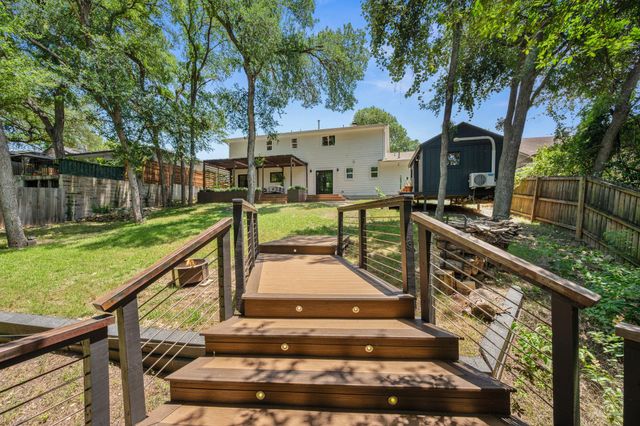 7202 Meadowood DR, Austin, TX 78723