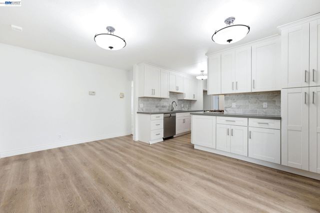 3228 Kerr St, Castro Valley, CA 94546