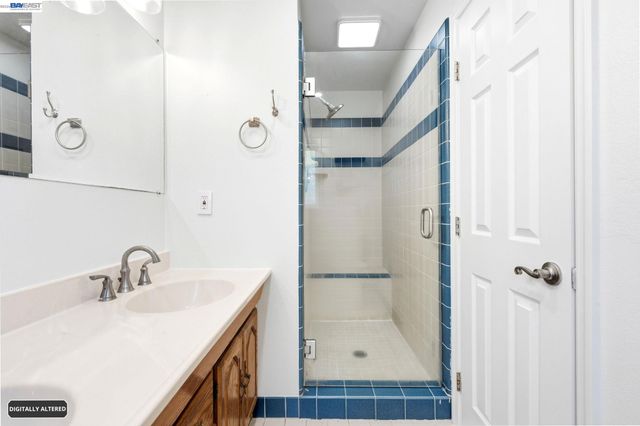3228 Kerr St, Castro Valley, CA 94546