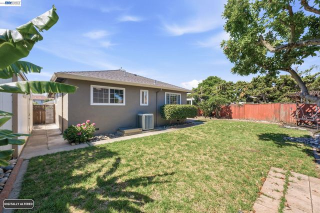 3228 Kerr St, Castro Valley, CA 94546