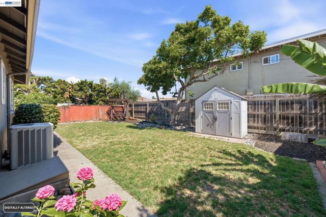 3228 Kerr St, Castro Valley, CA 94546