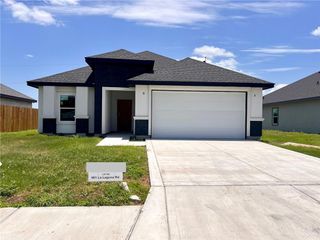 901 La Laguna Road, Mission, TX 78572