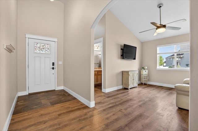 1725 S Clover Dr, Veradale, WA 99016