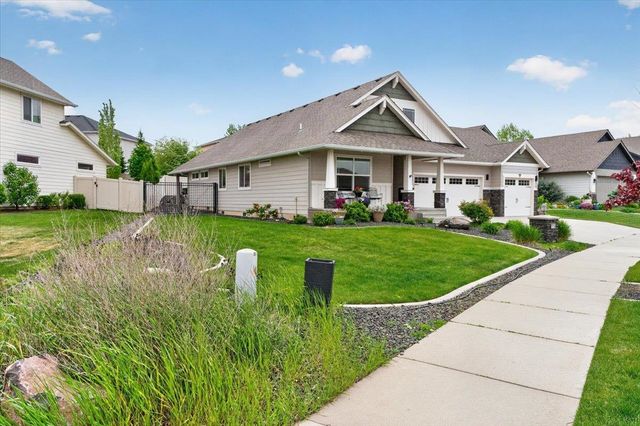 1725 S Clover Dr, Veradale, WA 99016