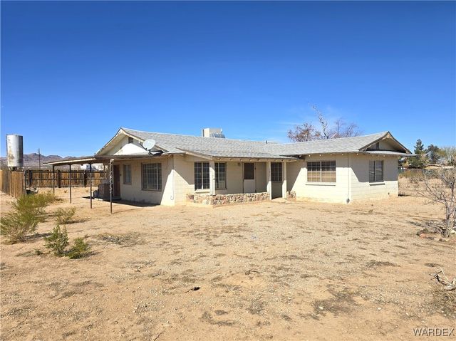 1417 S Canelo Road, Golden Valley, AZ 86413